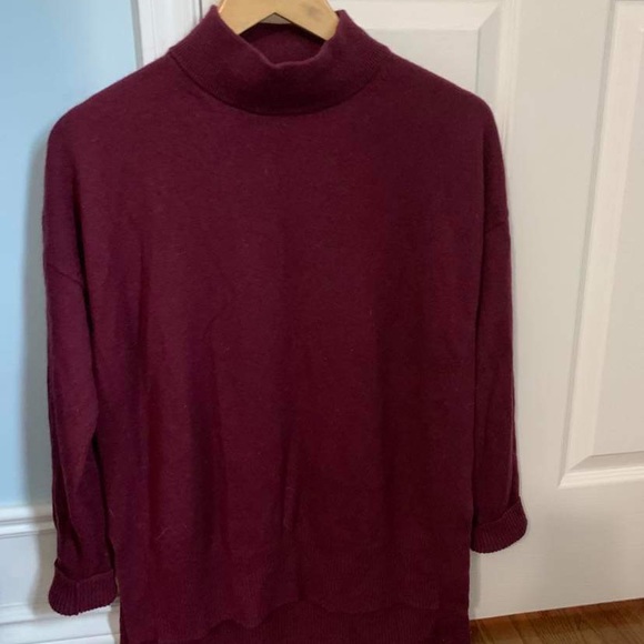 Banana Republic Mock Turtleneck Sweater - Picture 3 of 3